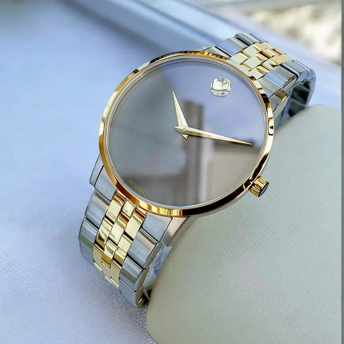 Movado Quartz 0607850 (1)