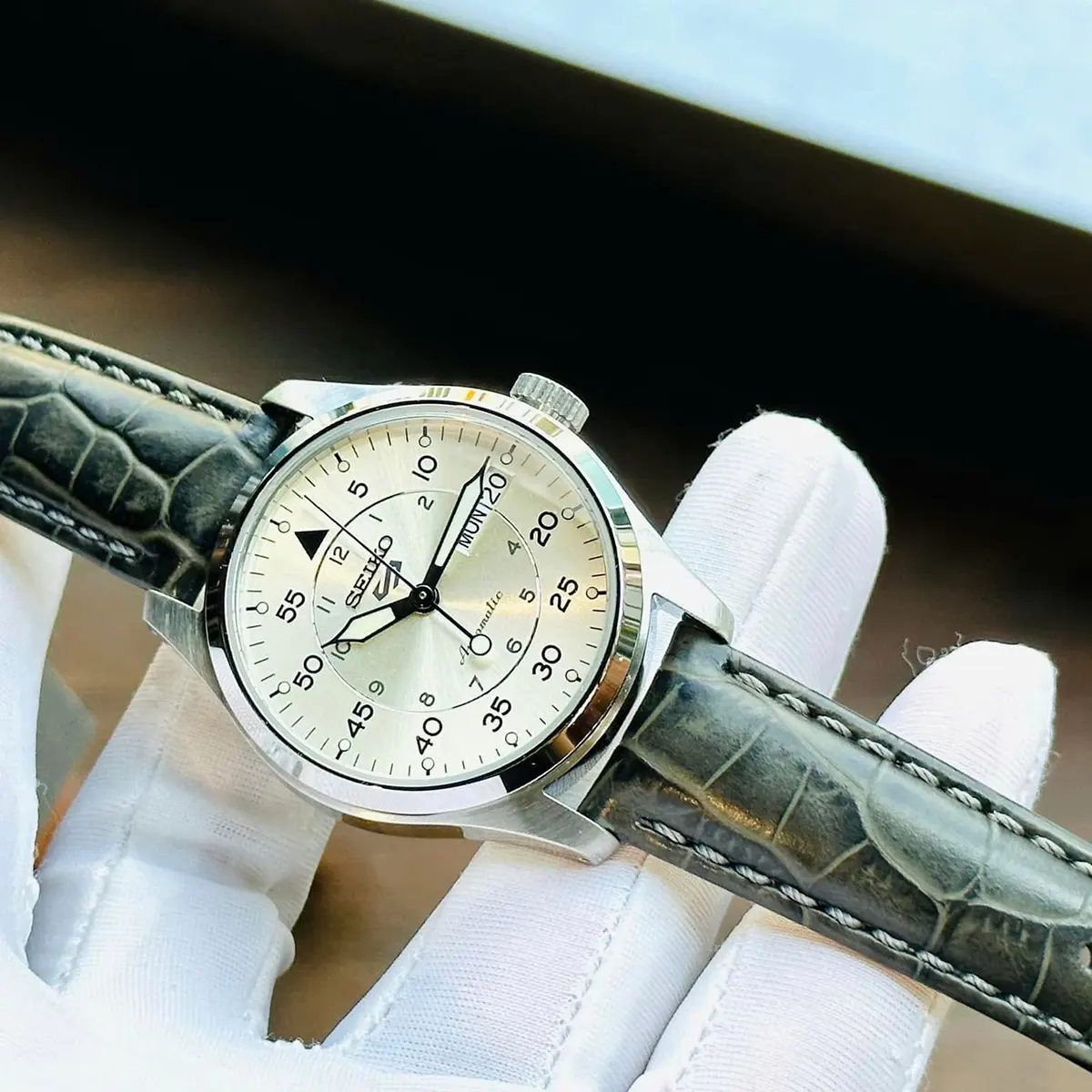 Seiko 5 Sports Automatic SRPJ87K1 (2)