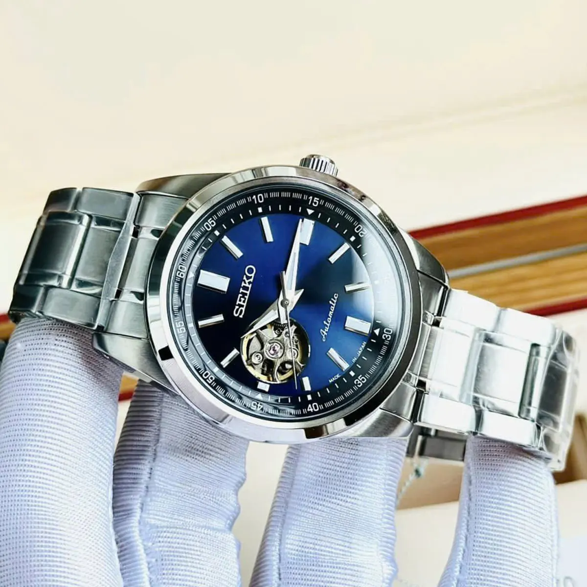 Seiko Open Heart Automatic SCVE051 (9)