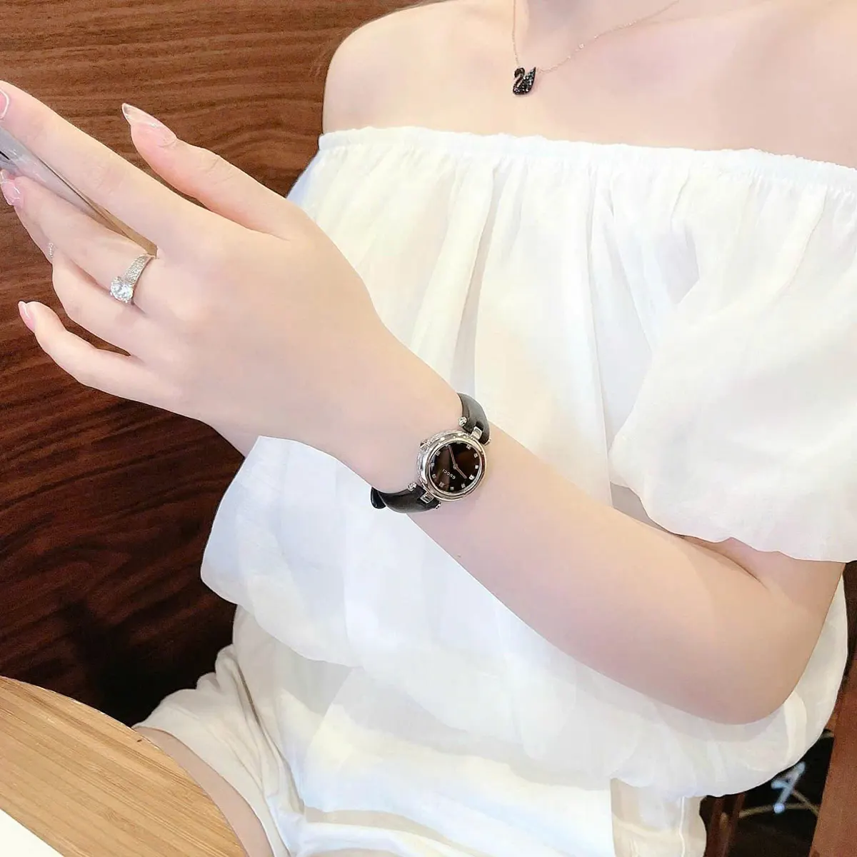 Gucci YA141403 (1)