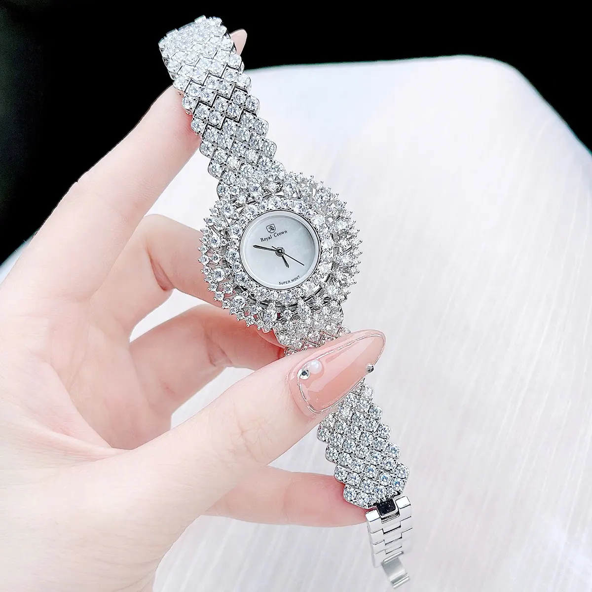 Royal Crown Quartz 2030 (5)