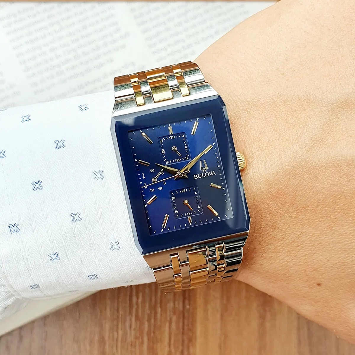 bulova 98C150 (4)