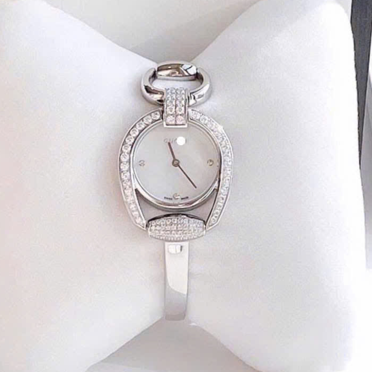 Đồng Hồ Nữ Gucci YA139505 (5)