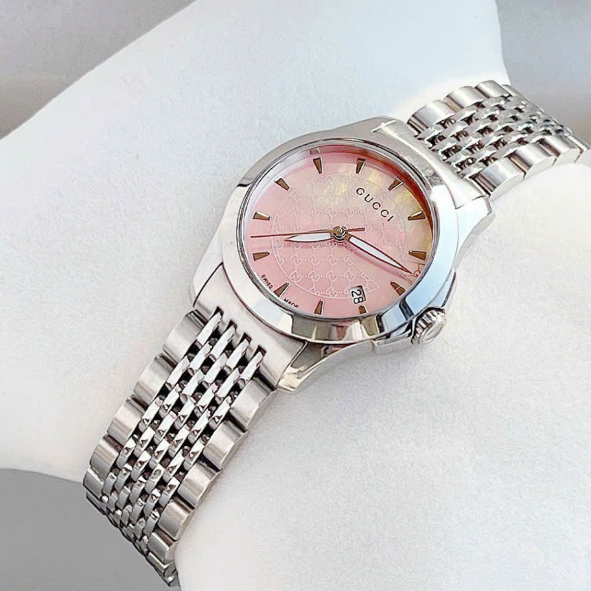 Gucci Quartz YA126538 (2)