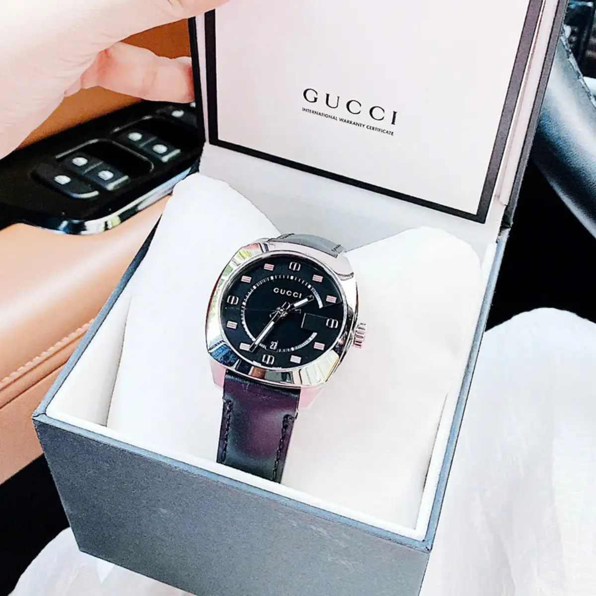 đồng hồ nữ gucci YA142413 (1)