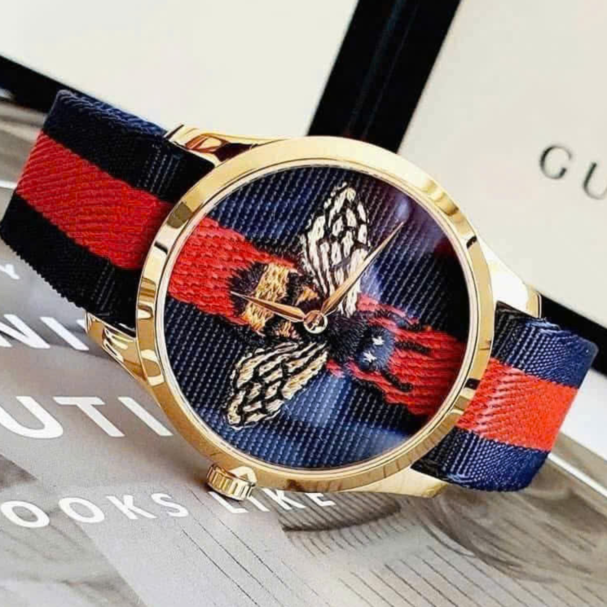 Đồng Hồ Nữ Gucci YA1264061 (4)