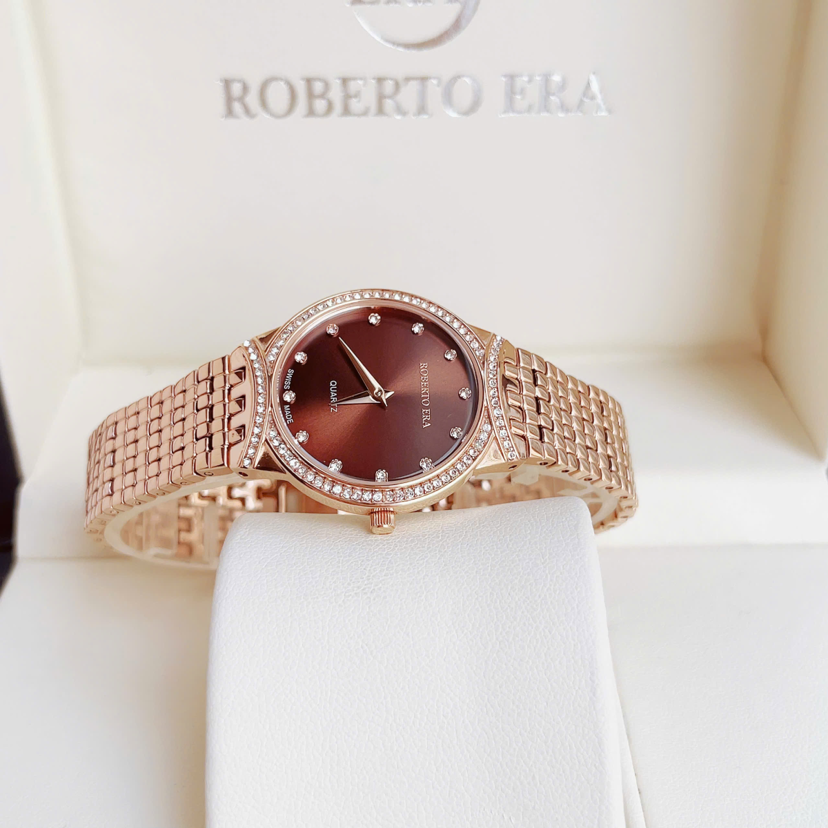 Đồng hồ nữ Roberto RE2901 – góc nghiêng