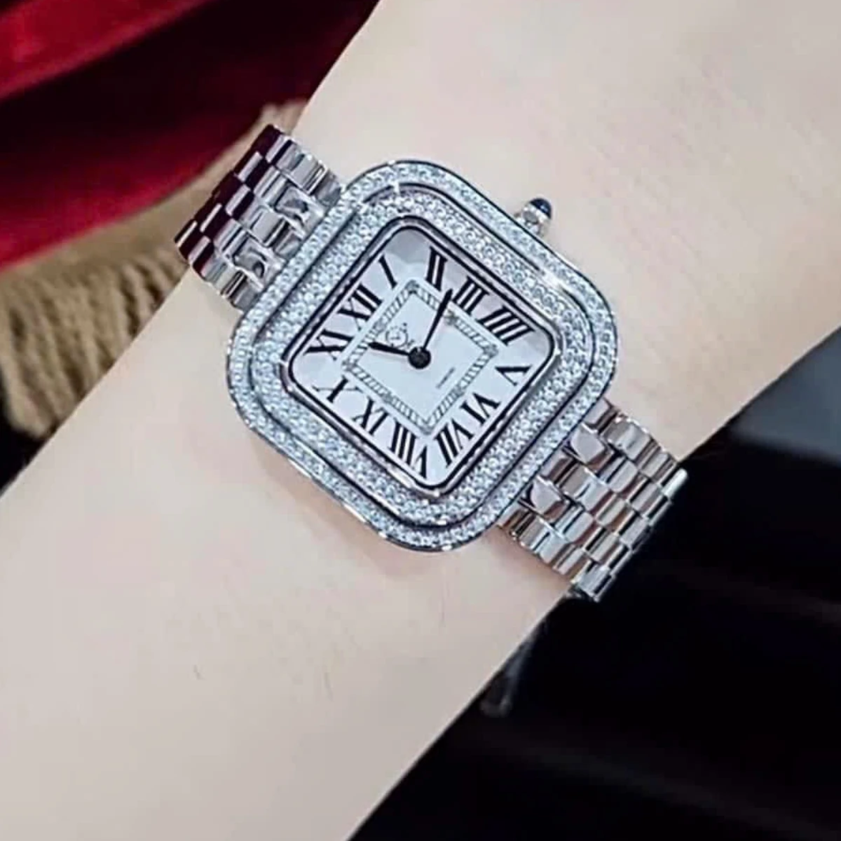 Đồng hồ nữ GV2 by Gevril Bellagio 12130B Limited 999 chiếc 30mm mặt vuông kim cương full silver steel bracelet silver