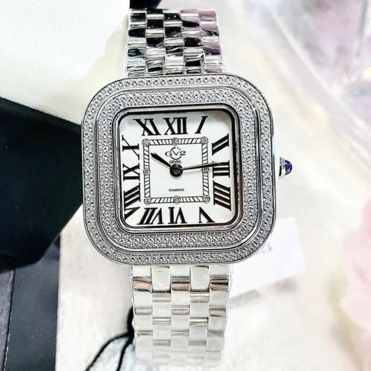 Đồng hồ nữ GV2 by Gevril Bellagio 12130B Limited 999 chiếc 30mm mặt vuông kim cương full silver steel mặt trước