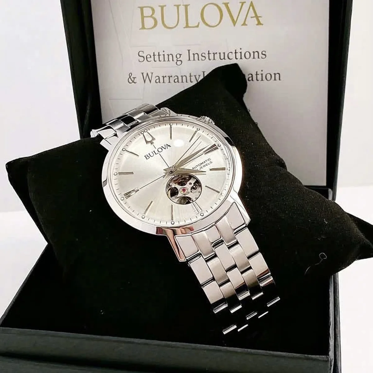 Đồng hồ Bulova dùng bộ máy Miyota trong nhóm ETA Miyota Sellita